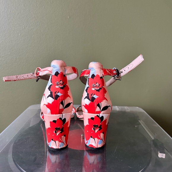 Nine West Red and Pink Floral Heels - Picture 4 of 4